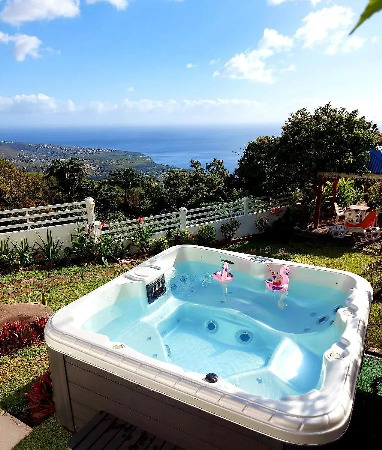 Bélavue&SPA PRIVE Bouillante Hébergement de vacances